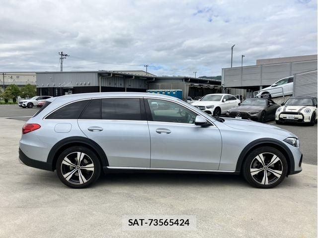 Mercedes Benz C-CLASS 2023-03 8413491-5