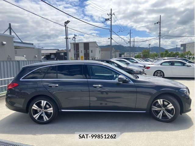 Mercedes Benz C-CLASS 2022-01 8871415-5