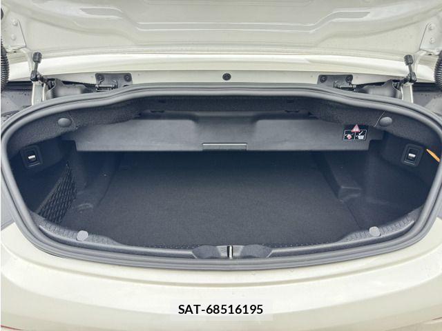 Mercedes Benz C-CLASS 2017-08 8100341-10