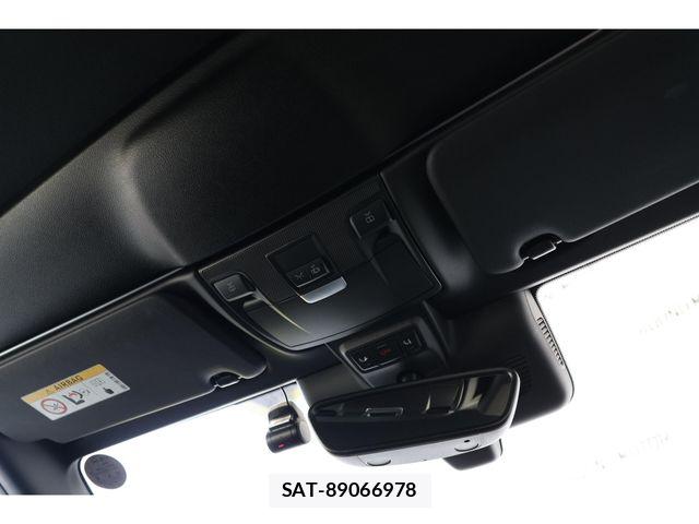 Mercedes Benz C-CLASS 2018-02 8208618-24