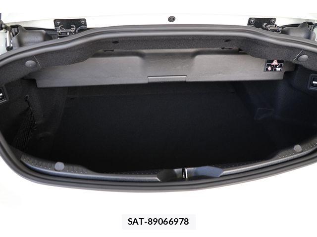 Mercedes Benz C-CLASS 2018-02 8208618-29
