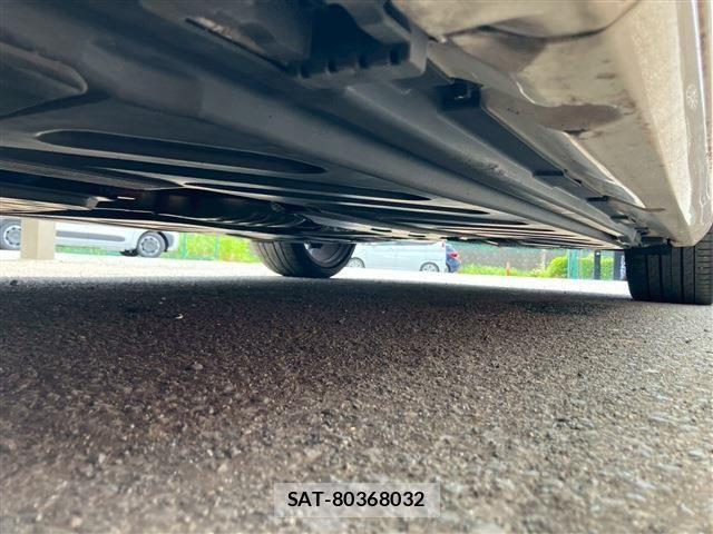 Mercedes Benz C-CLASS 2016-12 1296112-23