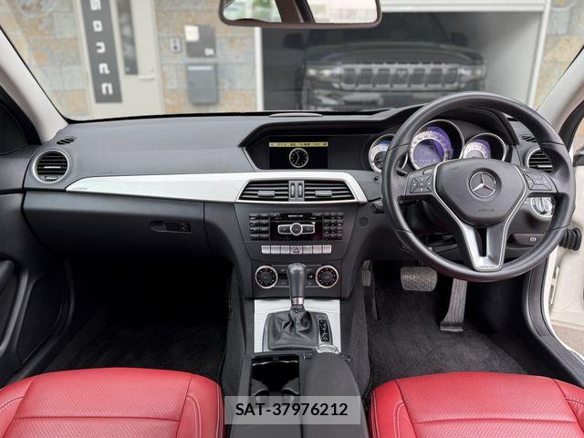 Mercedes Benz C-CLASS 2012-02 6672437-1