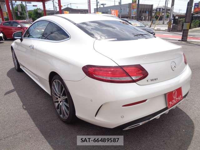 Mercedes Benz C-CLASS 2016-04 8485715-10