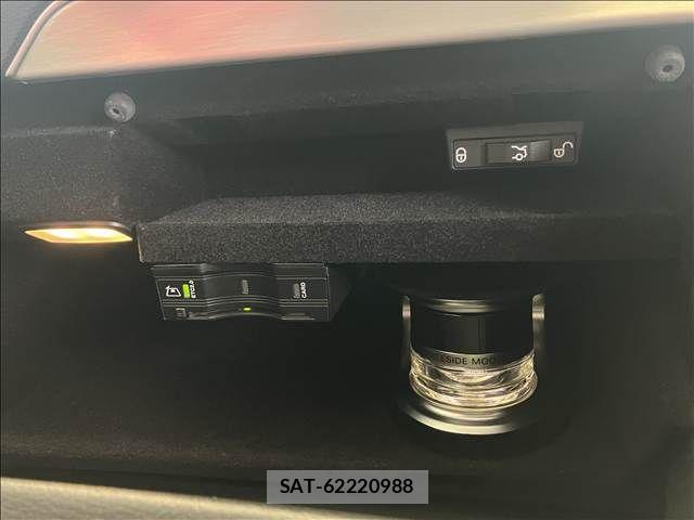 Mercedes Benz C-CLASS 2019-02 8562605-18