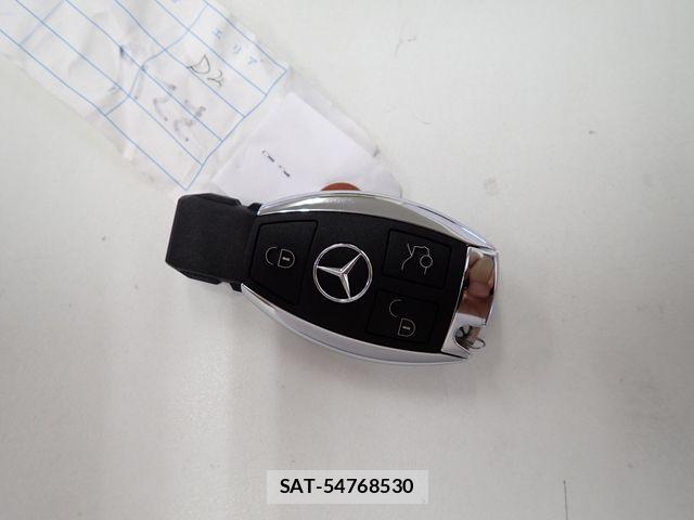 Mercedes Benz C-CLASS 2016-06 8780972-28