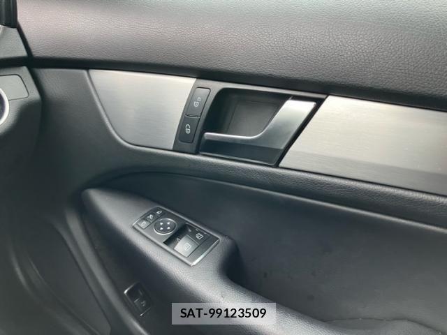 Mercedes Benz C-CLASS 2012-02 8880694-13