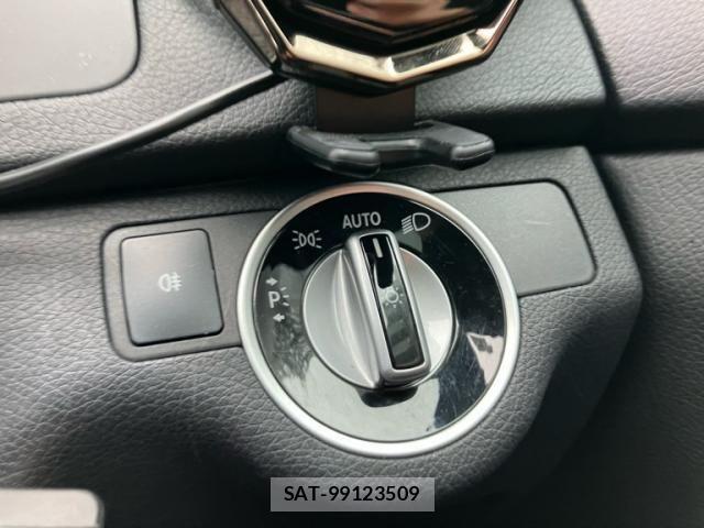 Mercedes Benz C-CLASS 2012-02 8880694-14