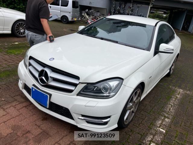 Mercedes Benz C-CLASS 2012-02 8880694-1