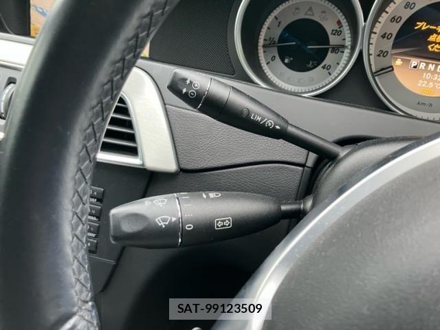 Mercedes Benz C-CLASS 2012-02 8880694-22