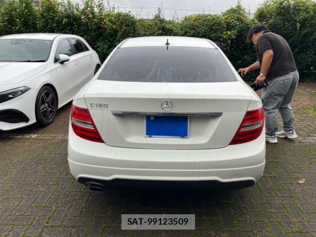 Mercedes Benz C-CLASS 2012-02 8880694-3