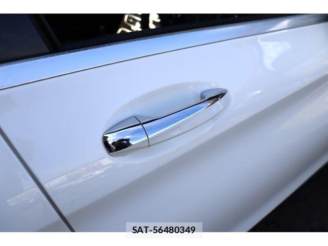 Mercedes Benz C-CLASS 2015-01 1297884-17