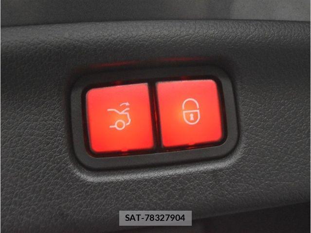 Mercedes Benz C-CLASS 2022-11 1338655-13