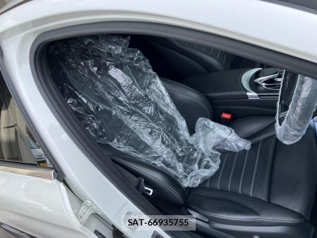 Mercedes Benz C-CLASS 2016-03 2669768-9