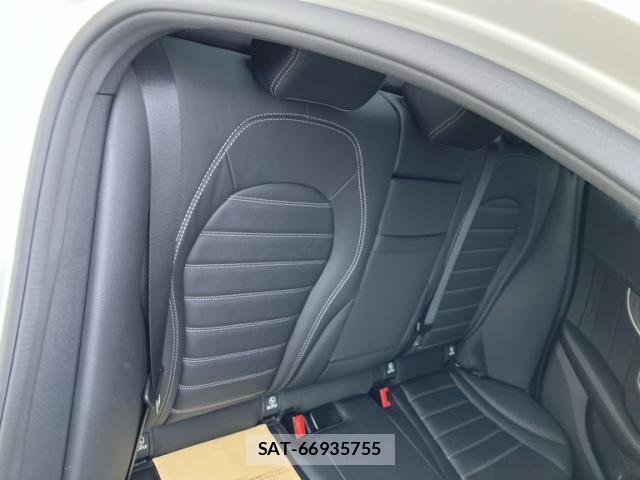 Mercedes Benz C-CLASS 2016-03 2669768-11