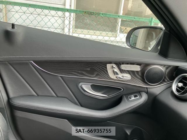 Mercedes Benz C-CLASS 2016-03 2669768-15