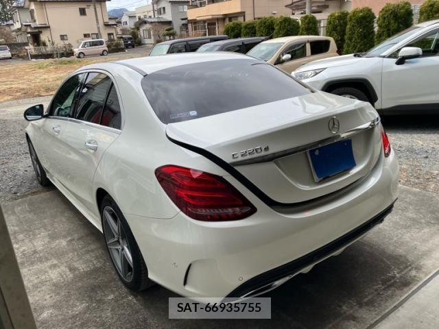 Mercedes Benz C-CLASS 2016-03 2669768-3