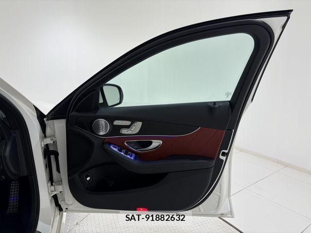 Mercedes Benz C-CLASS 2020-01 2669751-7