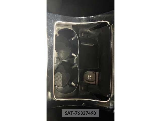 Mercedes Benz C-CLASS 2017-08 4326732-15