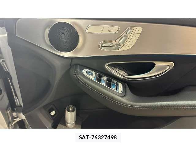 Mercedes Benz C-CLASS 2017-08 4326732-6
