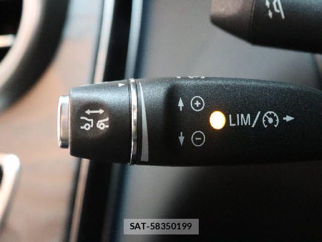 Mercedes Benz C-CLASS 2015-06 4639777-16
