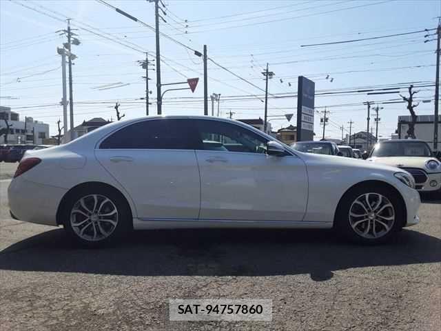 Mercedes Benz C-CLASS 2016-03 4639784-15