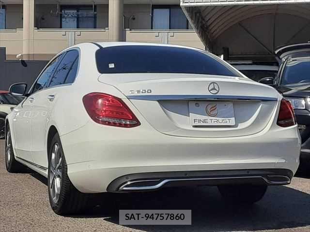 Mercedes Benz C-CLASS 2016-03 4639784-18