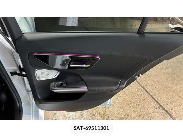 Mercedes Benz C-CLASS 2025-09 5871699-26