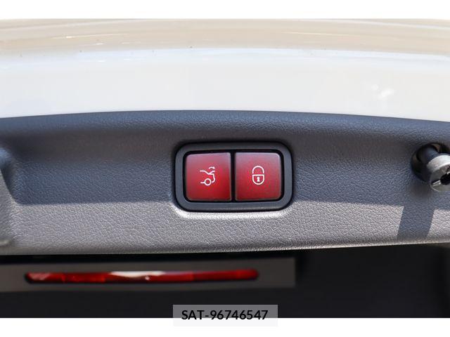 Mercedes Benz C-CLASS 2023-01 5871700-17