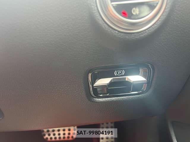 Mercedes Benz C-CLASS 2024-05 6012662-9