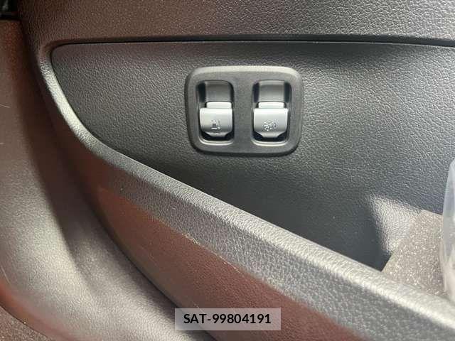 Mercedes Benz C-CLASS 2024-05 6012662-13