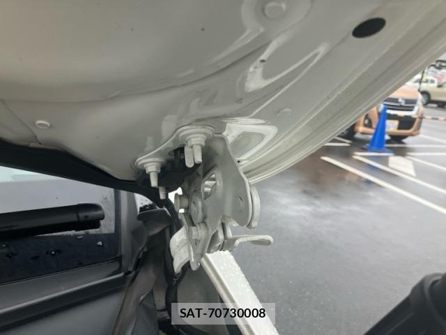 Mercedes Benz C-CLASS 2016-11 6500014-23