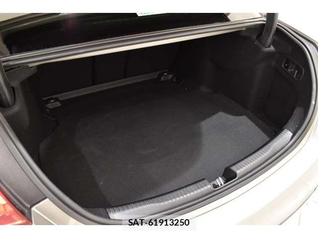 Mercedes Benz C-CLASS 2022-07 6500010-12
