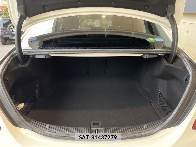 Mercedes Benz C-CLASS 2015-01 6526652-11