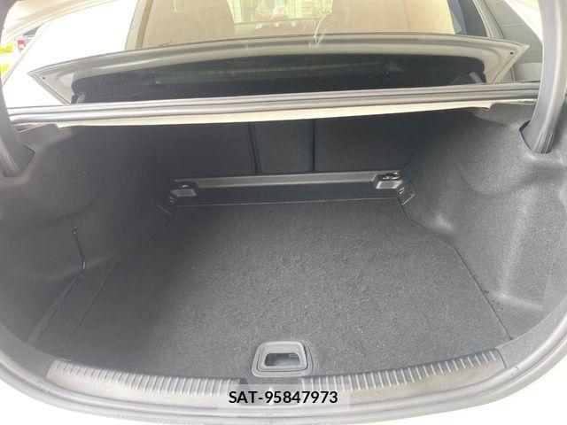 Mercedes Benz C-CLASS 2022-09 6526651-19