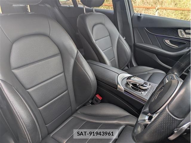 Mercedes Benz C-CLASS 2019-11 6613117-27