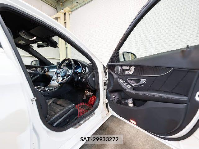 Mercedes Benz C-CLASS 2019-03 6613116-21