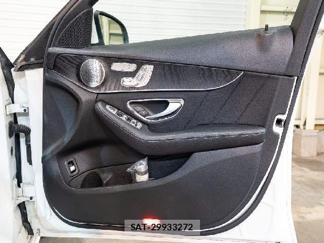 Mercedes Benz C-CLASS 2019-03 6613116-25