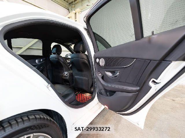 Mercedes Benz C-CLASS 2019-03 6613116-26