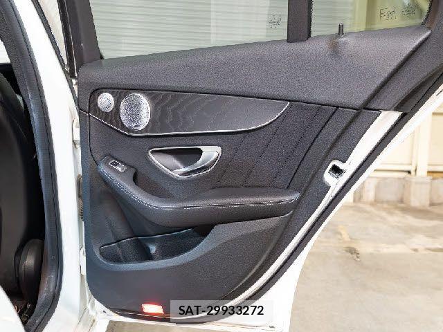 Mercedes Benz C-CLASS 2019-03 6613116-29