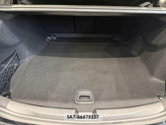 Mercedes Benz C-CLASS 2025-02 6613112-12