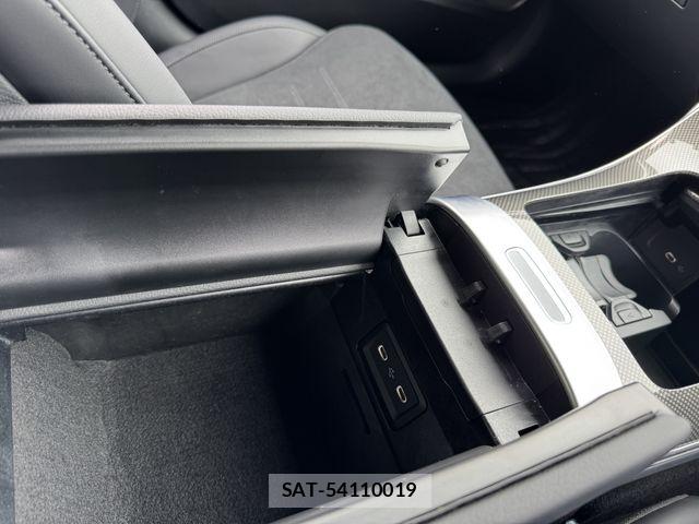 Mercedes Benz C-CLASS 2024-04 6752338-7