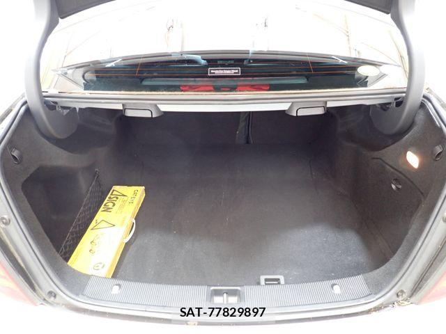 Mercedes Benz C-CLASS 2012-09 6815868-22