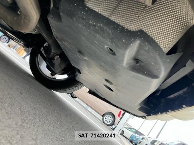 Mercedes Benz C-CLASS 2018-02 6908203-24