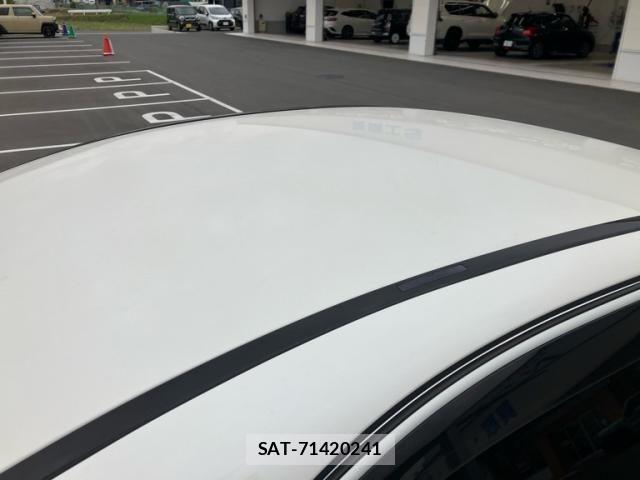Mercedes Benz C-CLASS 2018-02 6908203-4