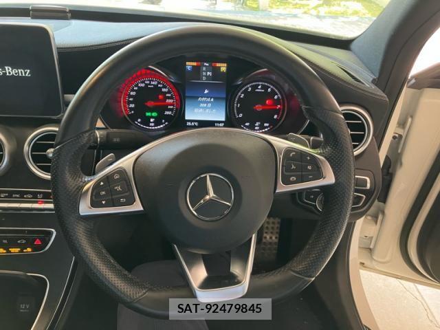 Mercedes Benz C-CLASS 2017-07 6903563-16