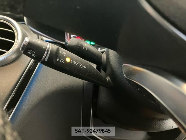 Mercedes Benz C-CLASS 2017-07 6903563-20