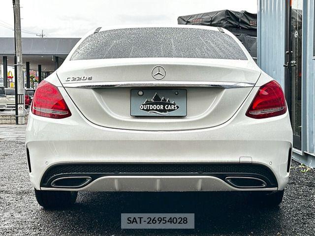 Mercedes Benz C-CLASS 2018-04 7020861-18