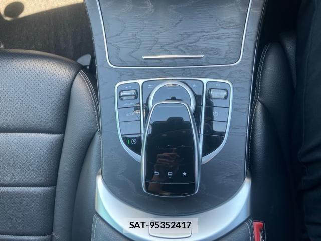 Mercedes Benz C-CLASS 2015-06 7221516-17
