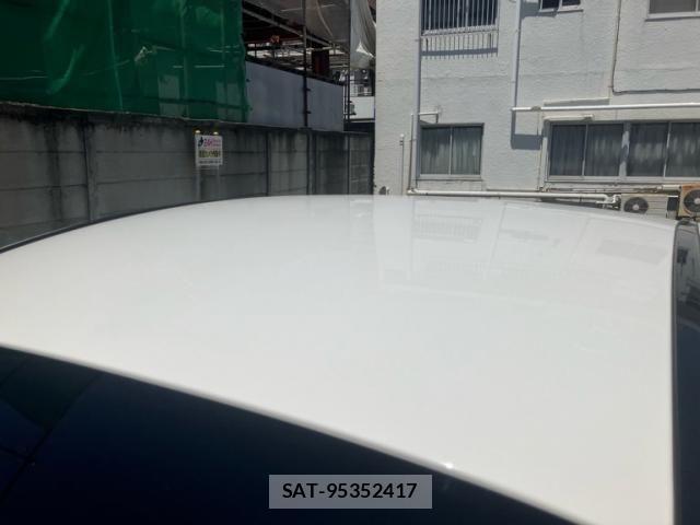 Mercedes Benz C-CLASS 2015-06 7221516-7